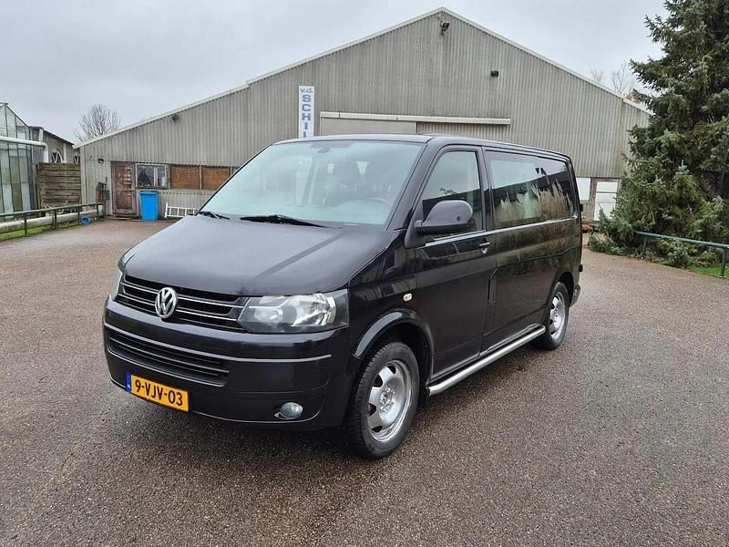 Zwart Gebruikt 2010 VW T5 Van | € 6.950 - Afbeelding 1/4