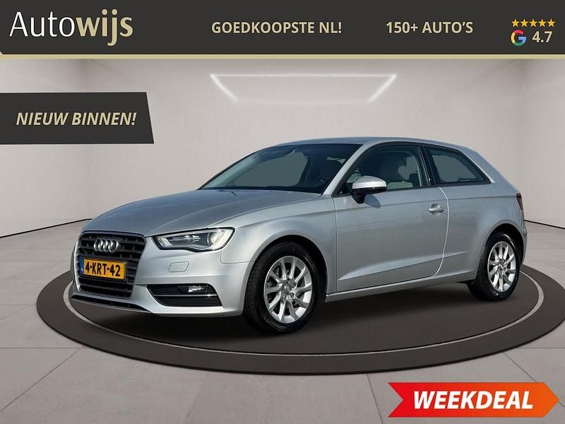 Grijs Gebruikt 2013 Audi A3 Attraction Hatchback | € 8.890 (Goede deal) - Afbeelding 1/4