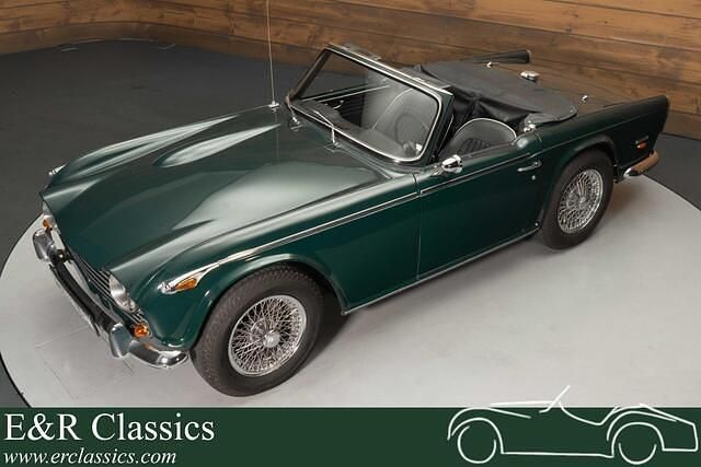 Groen Gebruikt 1968 Triumph TR 250 Cabriolet | € 39.950 - Afbeelding 1/4