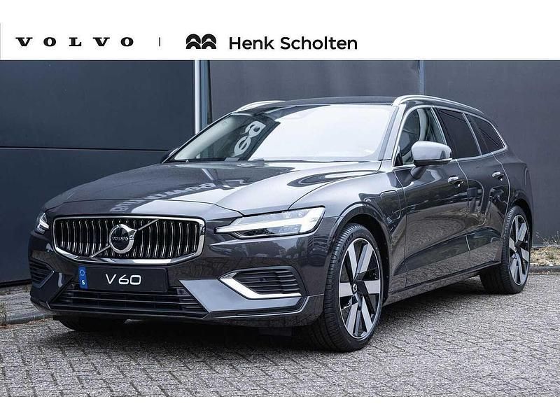 Grijs Gebruikt 2025 Volvo V60 Stationwagen | € 46.950 (Goede deal) - Afbeelding 1/4
