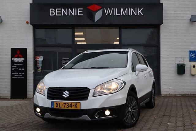 Wit Gebruikt 2014 Suzuki SX4 Exclusive MPV | € 11.350 (Eerlijke prijs) - Afbeelding 1/4