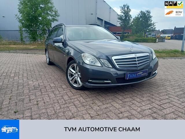 Grijs Gebruikt 2011 Mercedes 200 Business Stationwagen | € 6.440 (Duur) - Afbeelding 1/4