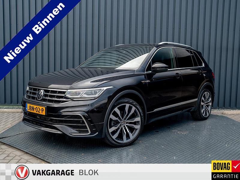 Zwart Occasion 2021 VW Tiguan Business+ SUV | € 34.745 (Eerlijke prijs) - Afbeelding 1/4