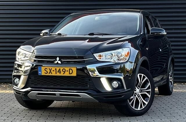 Zwart Gebruikt 2018 Mitsubishi ASX SUV | € 15.950 (Iets duurder) - Afbeelding 1/4