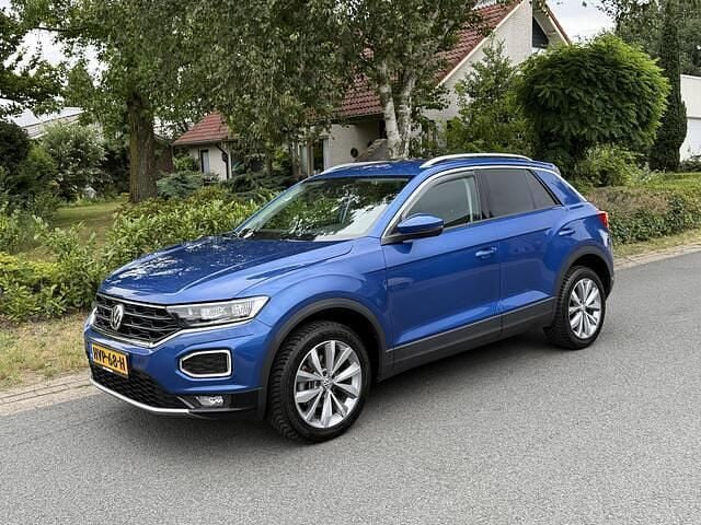 Blauw (metallic) Occasion 2020 VW T-Roc Sportline SUV | € 22.750 (Goede deal) - Afbeelding 1/4