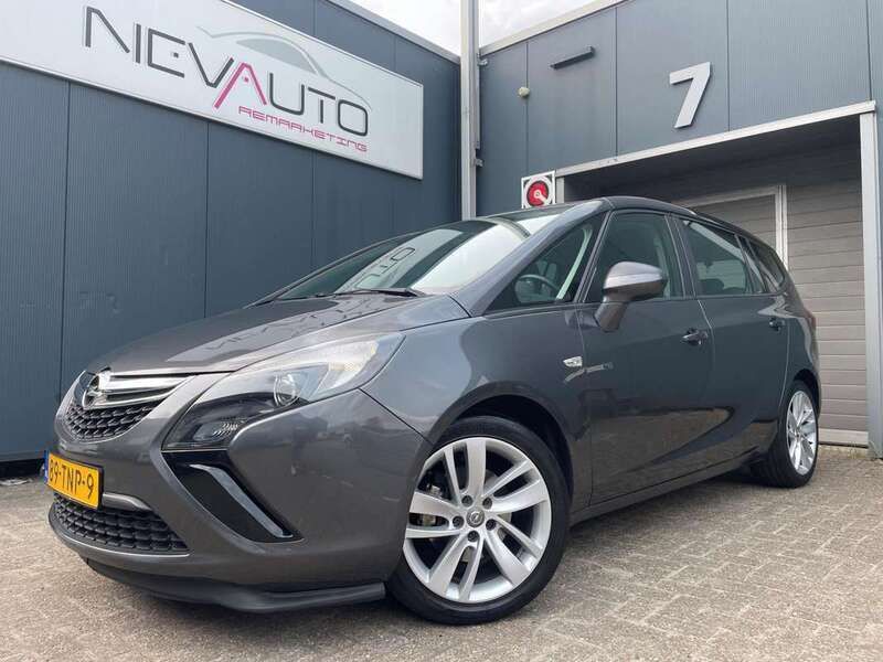 Grijs, metallic lak Gebruikt 2012 Opel Zafira Tourer Business Edition MPV | € 8.500 (Iets duurder) - Afbeelding 1/4