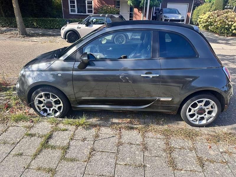 Grijs Gebruikt 2015 Fiat 500S Hatchback | € 8.250 (Iets duurder) - Afbeelding 1/4