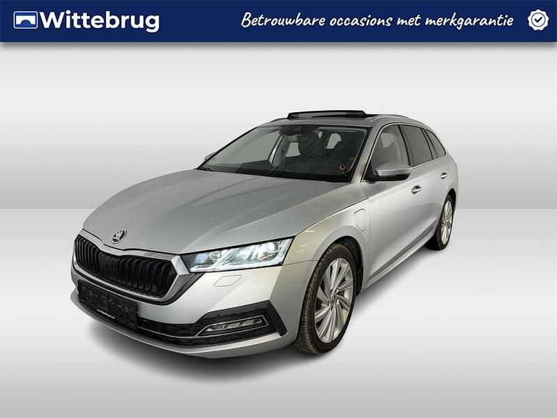 Zilver Occasion 2026 Skoda Octavia Style Stationwagen | € 22.950 (Super prijs) - Afbeelding 1/2