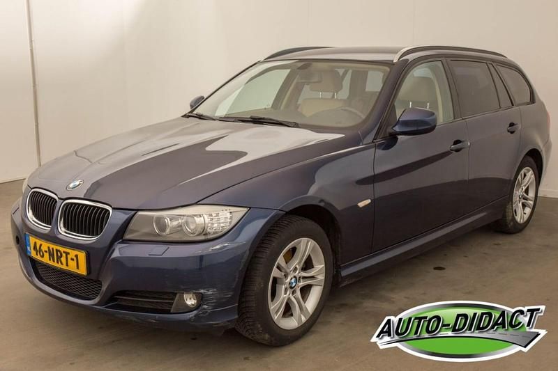 Blauw Gebruikt 2010 BMW 320 Stationwagen | € 1.950 - Afbeelding 1/4