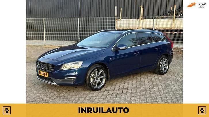 Blauw (metallic) Gebruikt 2015 Volvo V60 Ocean Race Stationwagen | € 11.950 (Super prijs) - Afbeelding 1/4
