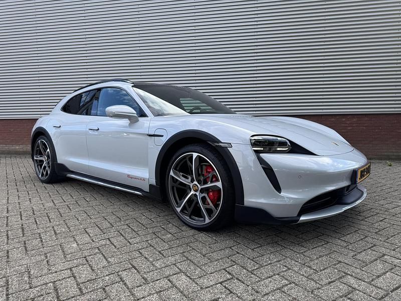 Occasion Porsche Taycan 4S 420 kW (572 PK) 2022 Grijs Sedan