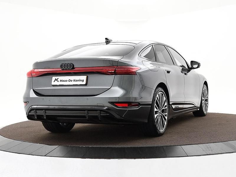 Occasion Audi e-tron Sportback S-Line 210 kW (286 PK) 2025 Grijs SUV