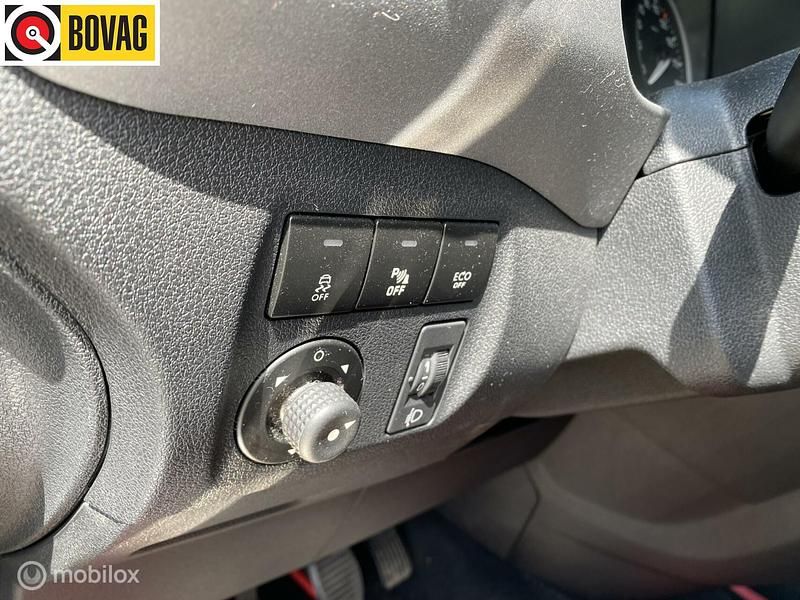 Occasion Peugeot Partner Allure 110 PK (80 kW) 2018 Grijs MPV