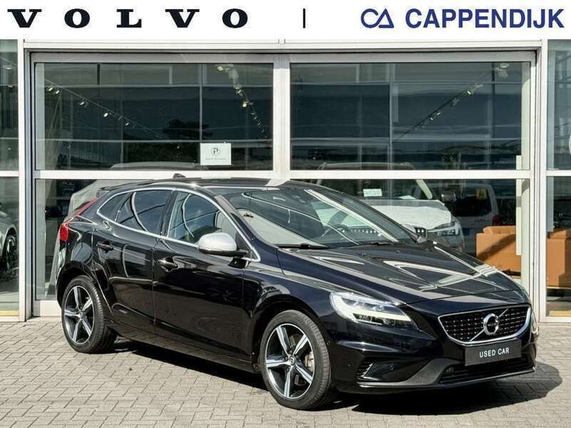 Hatchback Gebruikt 2018 Volvo V40 Stationwagen | € 21.949 (Iets duurder) - Afbeelding 1/4