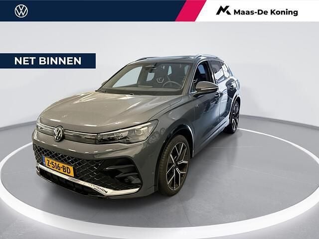 Grijs Gebruikt 2024 VW Tiguan Business SUV | € 47.880 (Eerlijke prijs) - Afbeelding 1/4