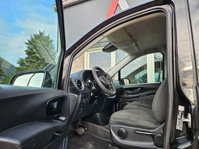 (metallic) Occasion 2018 Mercedes Vito Ambition Van | € 15.750 (Super prijs) - Afbeelding 1/4