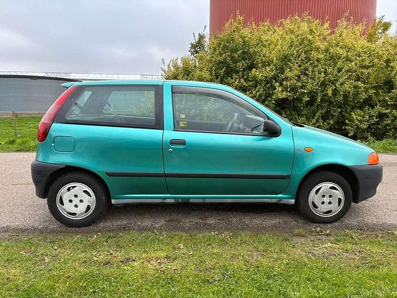 Occasion Fiat Punto S 54 PK (39 kW) 1996 Blauw Hatchback
