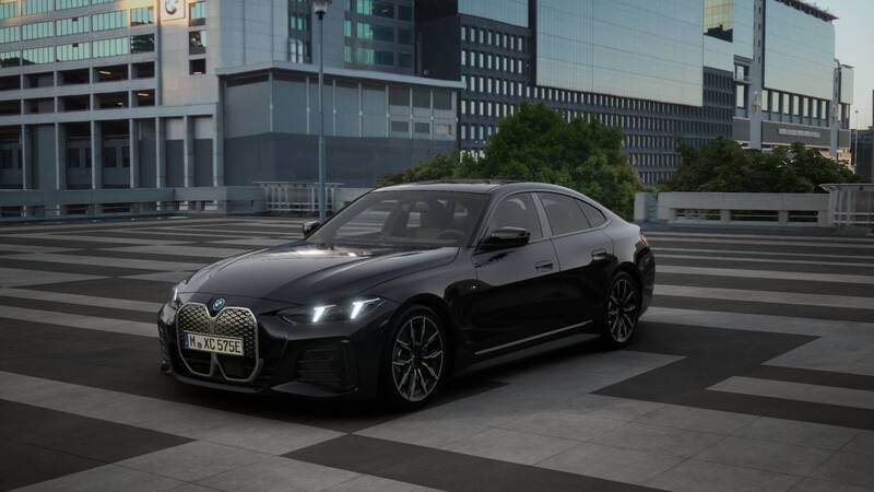 Saphirschwarz Nieuw 2025 BMW i4 Executive Sedan | € 78.312 (Duur) - Afbeelding 1/4