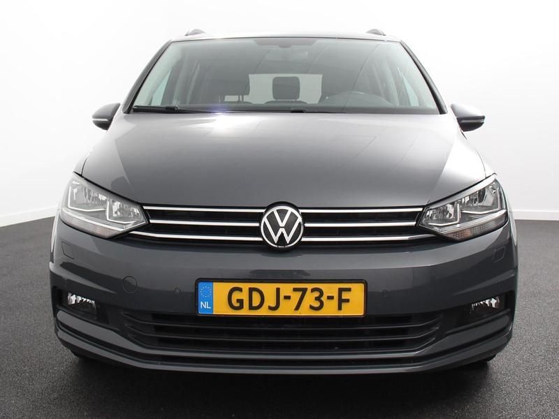 Occasion VW Touran Comfortline 150 PK (110 kW) 2024 Grijs MPV
