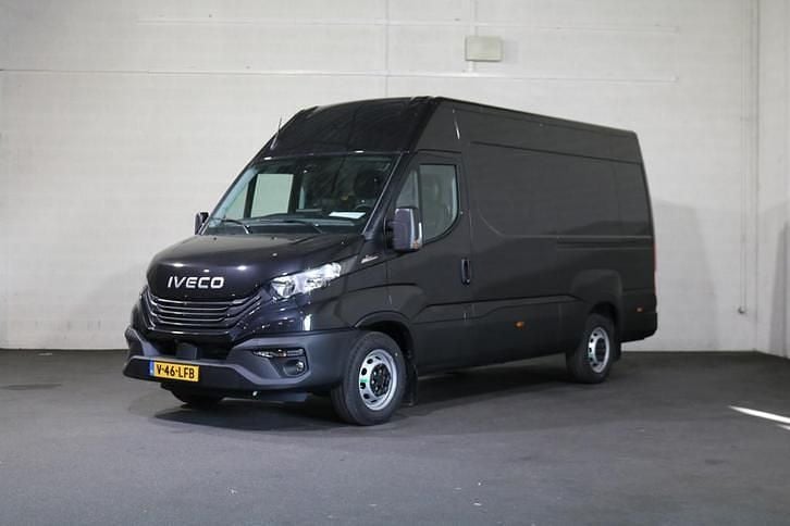 Occasion Iveco Daily 175 PK (128 kW) 2024 Zwart