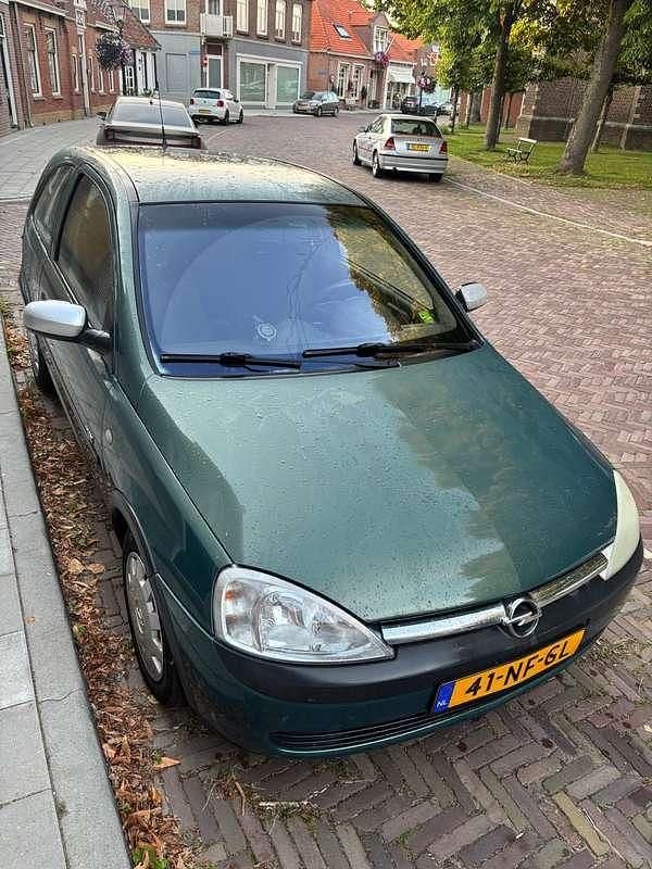 Groen Gebruikt 2003 Opel Corsa Njoy Hatchback | € 500 (Goede deal) - Afbeelding 1/4