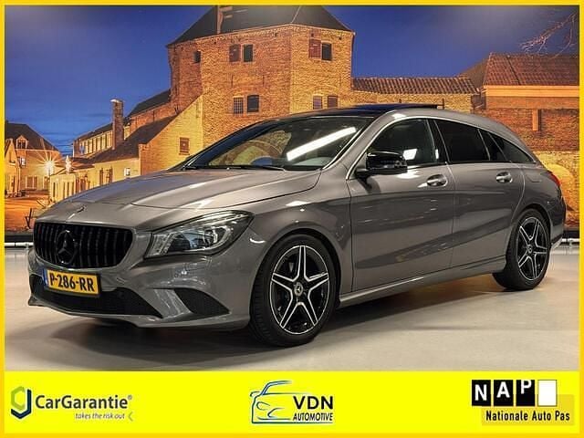 Grijs Gebruikt 2016 Mercedes CLA180 Shooting Brake Stationwagen | € 17.950 (Eerlijke prijs) - Afbeelding 1/4