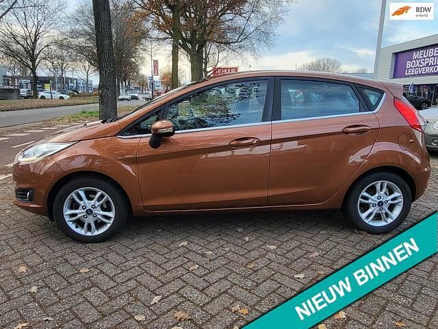 Occasion Ford Fiesta Titanium 90 PK (66 kW) 2017 Bruin (metallic) Hatchback