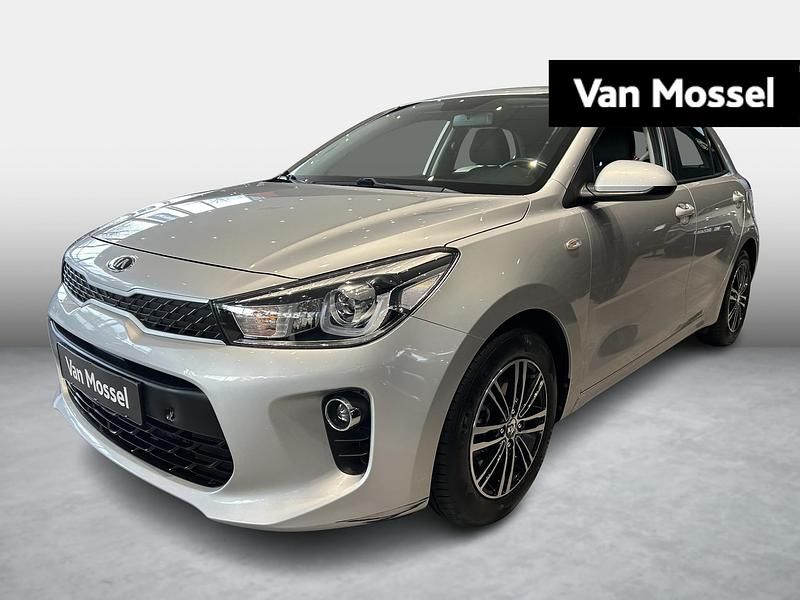 Grijs Gebruikt 2018 Kia Rio Hatchback | € 13.250 (Eerlijke prijs) - Afbeelding 1/4