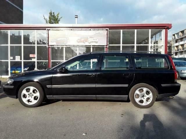 Occasion Volvo V70 140 PK (102 kW) 2001 Zwart Stationwagen