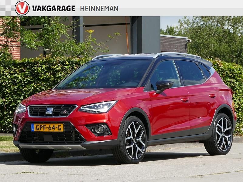 Rood Gebruikt 2019 Seat Arona Business SUV | € 20.950 (Eerlijke prijs) - Afbeelding 1/4