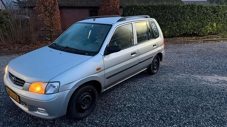 Occasion Mazda Demio Exclusive 74 PK (54 kW) 2003 Hatchback