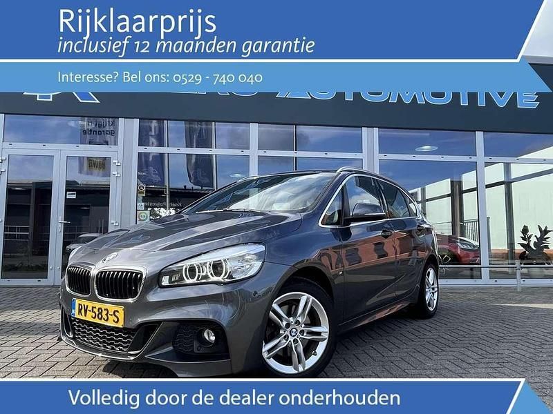 Grijs, metallic lak Gebruikt 2018 BMW 220 Active Tourer Executive MPV | € 21.995 (Iets duurder) - Afbeelding 1/4
