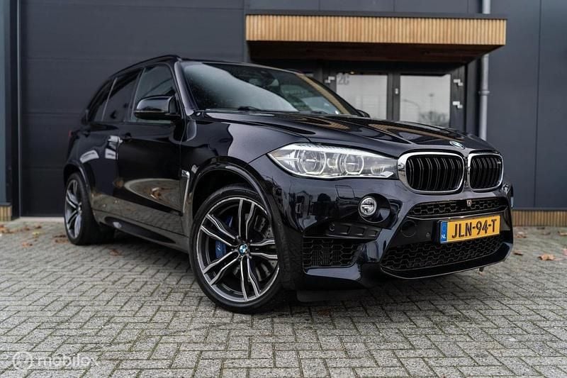 Zwart Gebruikt 2016 BMW X5 M Comfort Edition SUV | € 42.950 (Eerlijke prijs) - Afbeelding 1/4