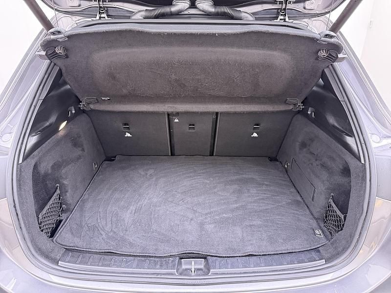 Occasion Mercedes GLA180 Business 136 PK (100 kW) 2021 Grijs SUV