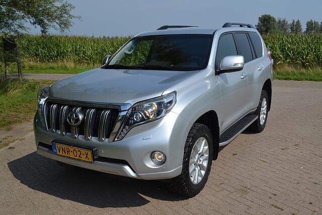 Grijs Gebruikt 2014 Toyota Land Cruiser SUV | € 28.950 (Iets duurder) - Afbeelding 1/4