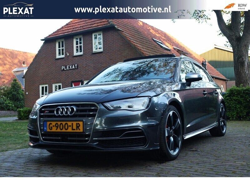Grijs, metallic lak Gebruikt 2015 Audi S3 Proline Hatchback | € 23.945 (Eerlijke prijs) - Afbeelding 1/4