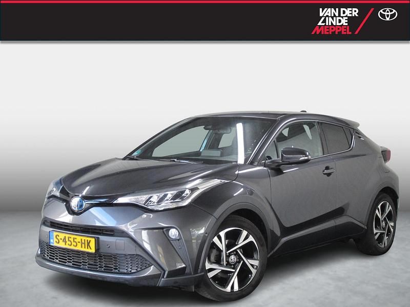 Grijs Gebruikt 2022 Toyota C-HR Style SUV | € 26.950 (Eerlijke prijs) - Afbeelding 1/4