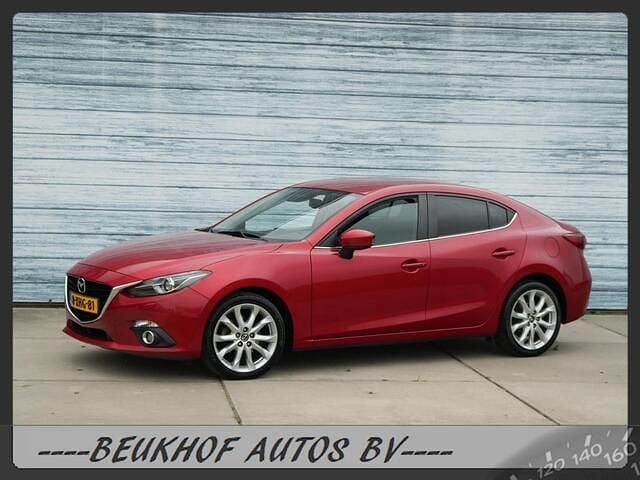 Rood Occasion 2014 Mazda 3 Sedan | € 8.999 (Iets duurder) - Afbeelding 1/4