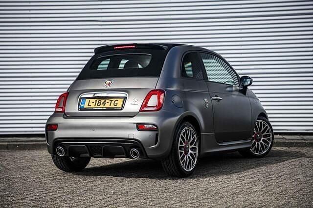 Grijs Gebruikt 2021 Abarth 595C Turismo Cabriolet | € 24.785 (Goede deal) - Afbeelding 1/2