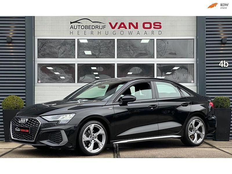 Occasion Audi A3 150 PK (110 kW) 2021 Zwart (metallic) Sedan
