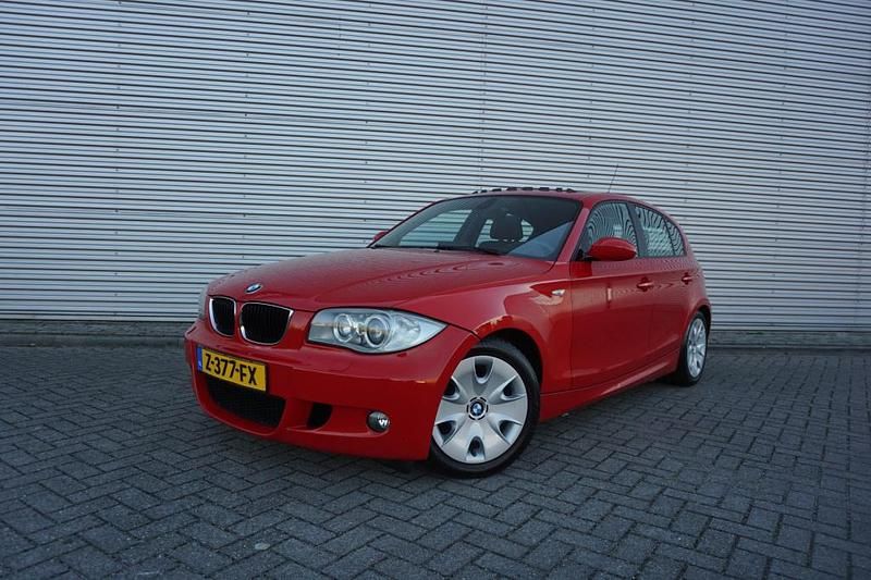 Hatchback Gebruikt 2006 BMW 120 Executive Hatchback | € 5.950 (Duur) - Afbeelding 1/4