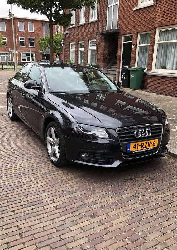 Grijs Gebruikt 2008 Audi A4 S-Line Sedan | € 4.000 (Goede deal) - Afbeelding 1/4