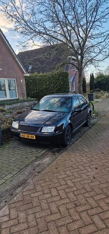 Gebruikt 2002 VW Bora | € 1.650 (Duur) - Afbeelding 1/4