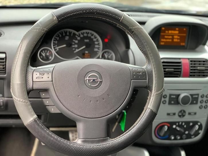 Occasion Opel Tigra Sport 90 PK (66 kW) 2007 Grijs Cabriolet