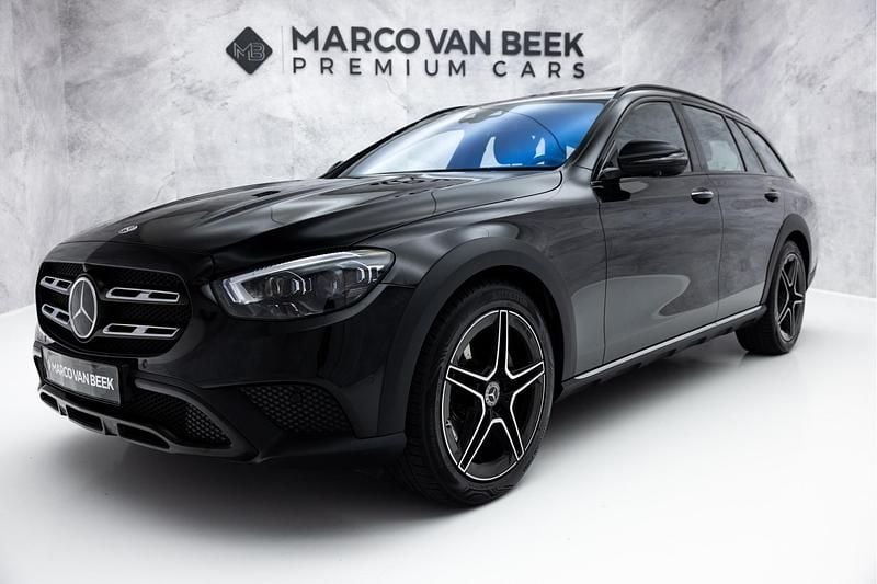 Zwart Gebruikt 2021 Mercedes E220 Avantgarde Stationwagen | € 44.850 (Eerlijke prijs) - Afbeelding 1/4
