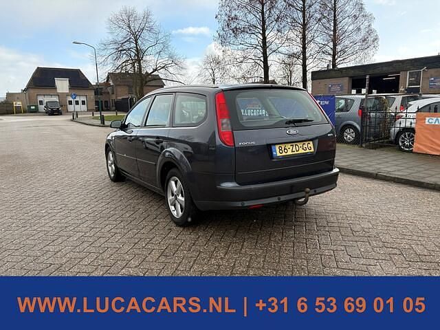 Occasion Ford Focus Ambiente 125 PK (91 kW) 2008 Grijs Stationwagen