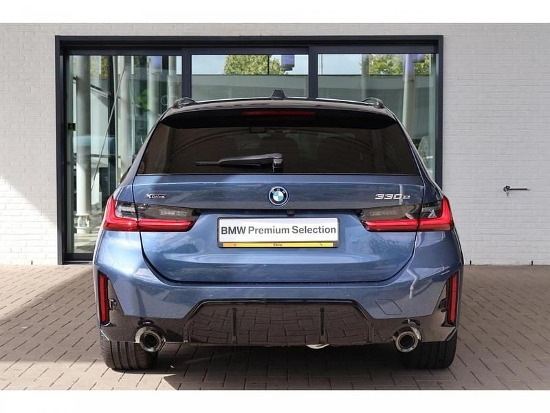 Occasion BMW 330e M Sport 292 PK (214 kW) 2025 Blauw Stationwagen