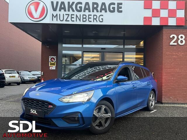 Blauw Gebruikt 2019 Ford Focus Business Edition Stationwagen | € 18.445 (Iets duurder) - Afbeelding 1/4