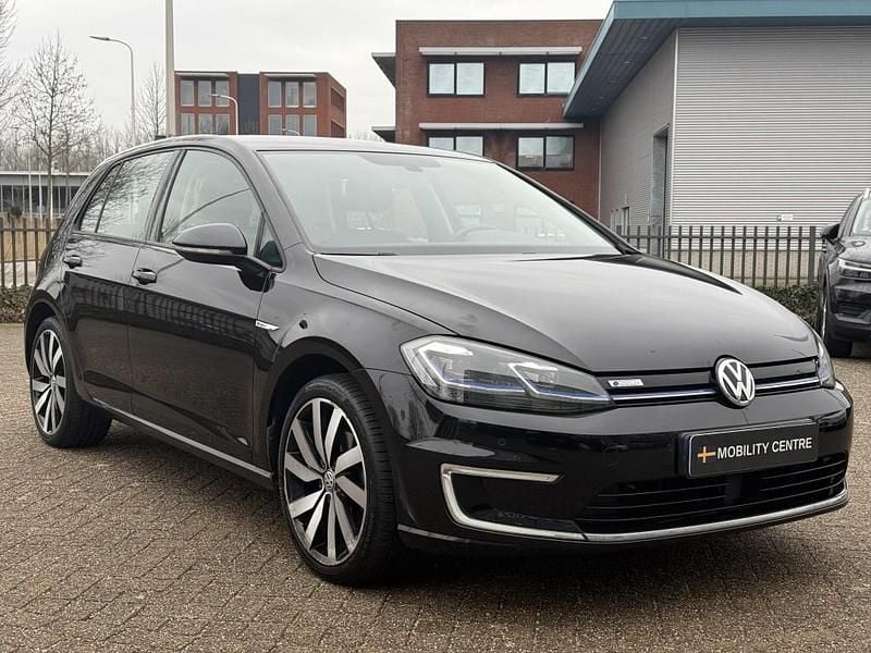 Occasion VW e-Golf 100 kW (136 PK) 2019 Zwart Hatchback