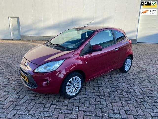 Rood Gebruikt 2011 Ford Ka Titanium X Hatchback | € 3.949 (Eerlijke prijs) - Afbeelding 1/4